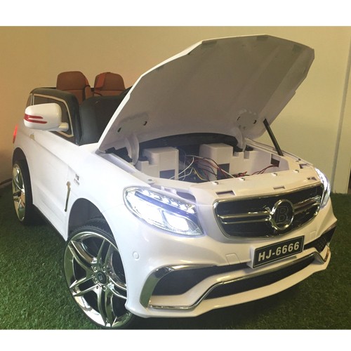 Automobil na akumulator Mercedes AMG beli