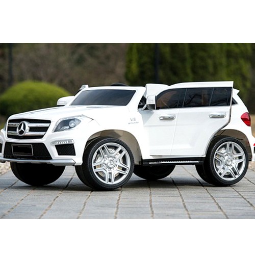 Automobil na akumulator model 228 Mercedes GL63 beli