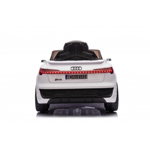 Audi S Q8 bela