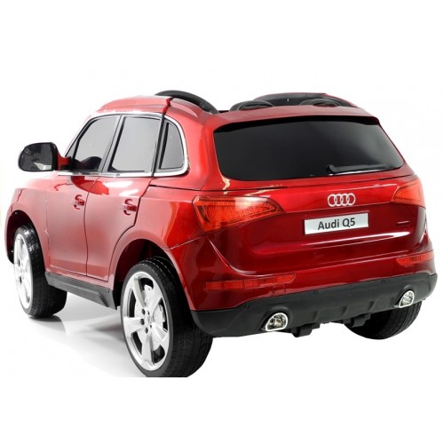 AUDI Q5 2018 crveni kožno sedište i meke gume