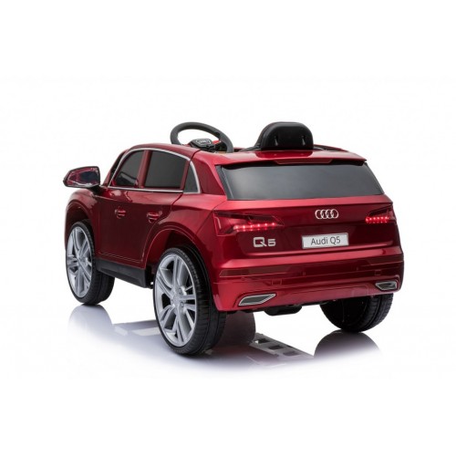 Audi Q5 2019 sa kožnim sedištem i mekim gumama