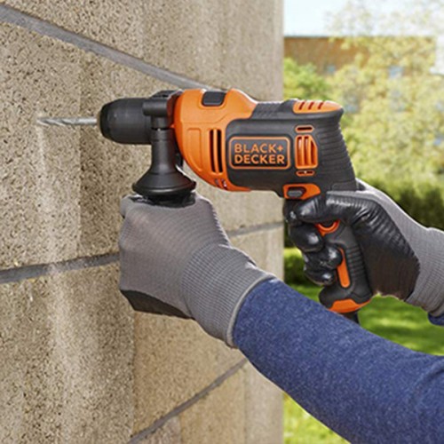 Udarna bušilica 710W BEH710 Black&Decker