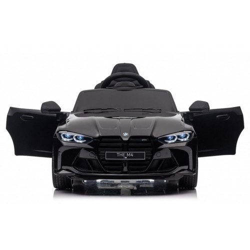 BMW M4 Crna 