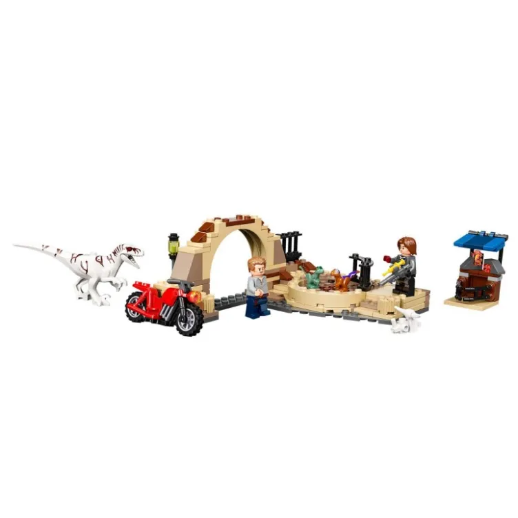 Dinosaurus atrociraptor: Jurnjava na motoru Lego Jurassic World