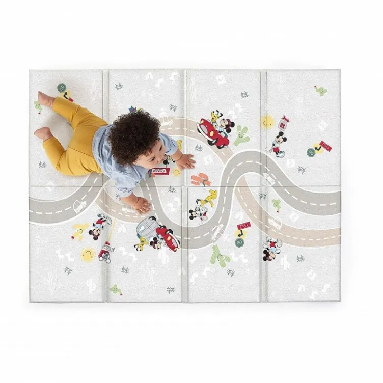 Podloga Za Igru Mickey Mouse On The Road