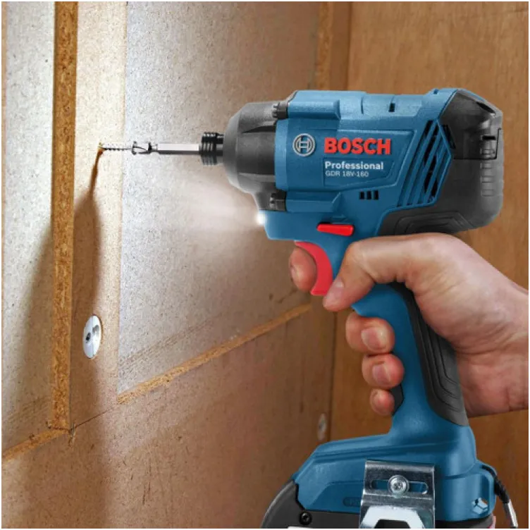 Akumulatorski udarni odvrtač Bosch GDR 18V-160 Solo