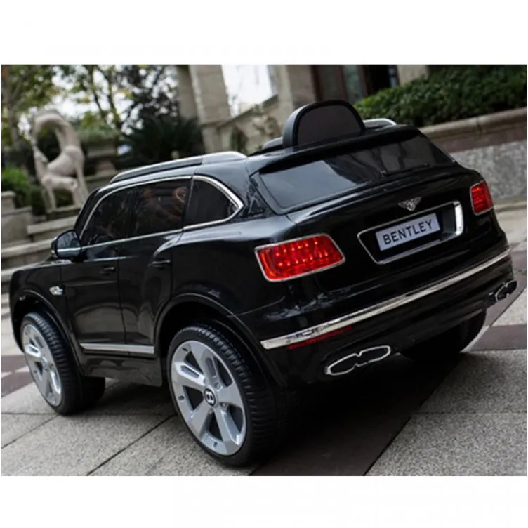 Auto na akumulator Bentley crni model 231