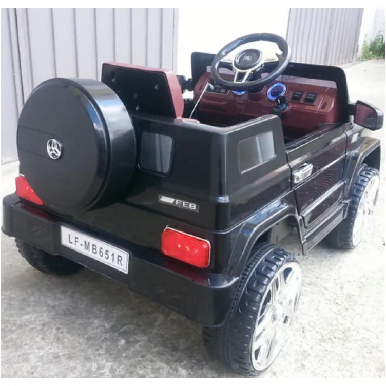 Automobil na akumulator Mercedes G80 crni