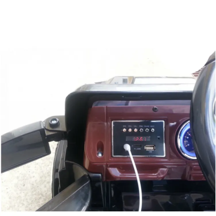 Automobil na akumulator Mercedes G80 crni