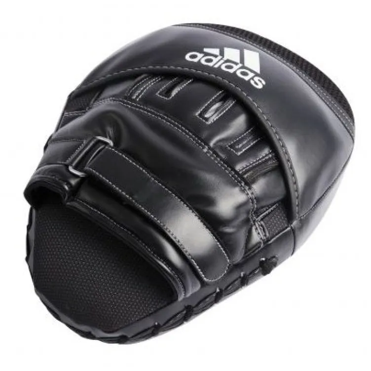 Fokuser Adidas Training Curved