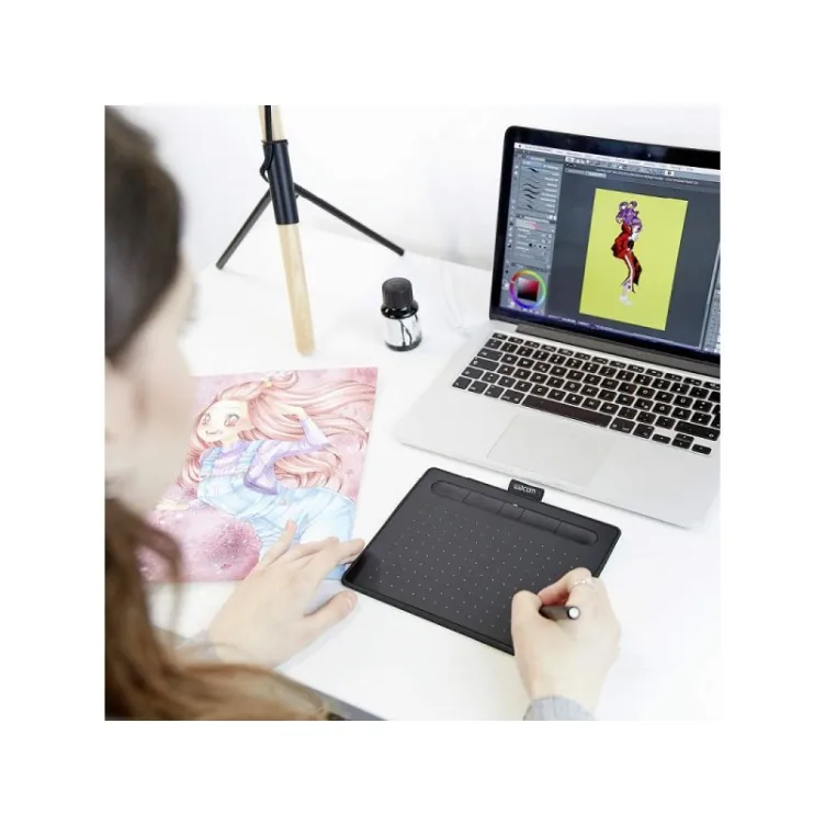 Intuos S Black 