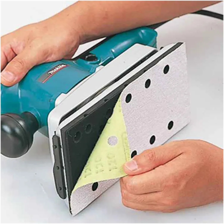 Makita BO4900V brusilica