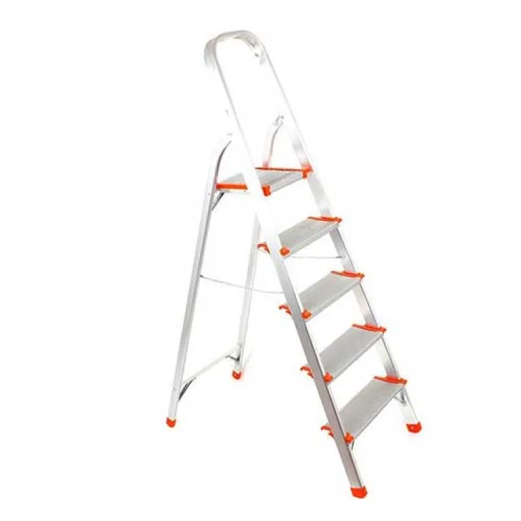 Alu merdevine 4+1 Womax Alu merdevine 4+1 Womax