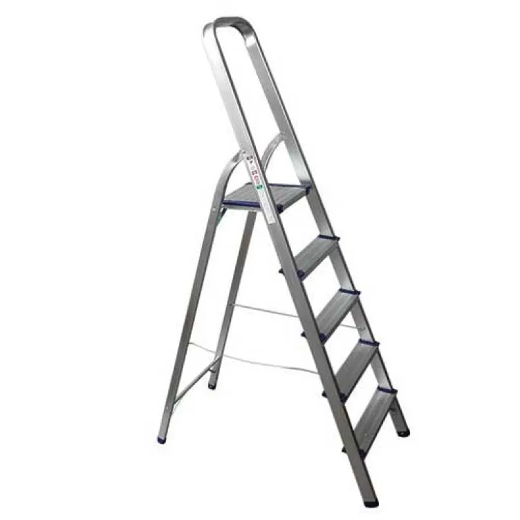Alu merdevine 4 +1 Womax Alu merdevine 4 +1 Womax