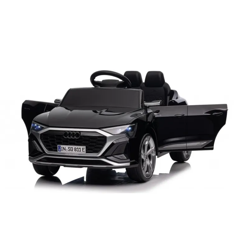 Audi RS Q8 E-Tron licencirani 