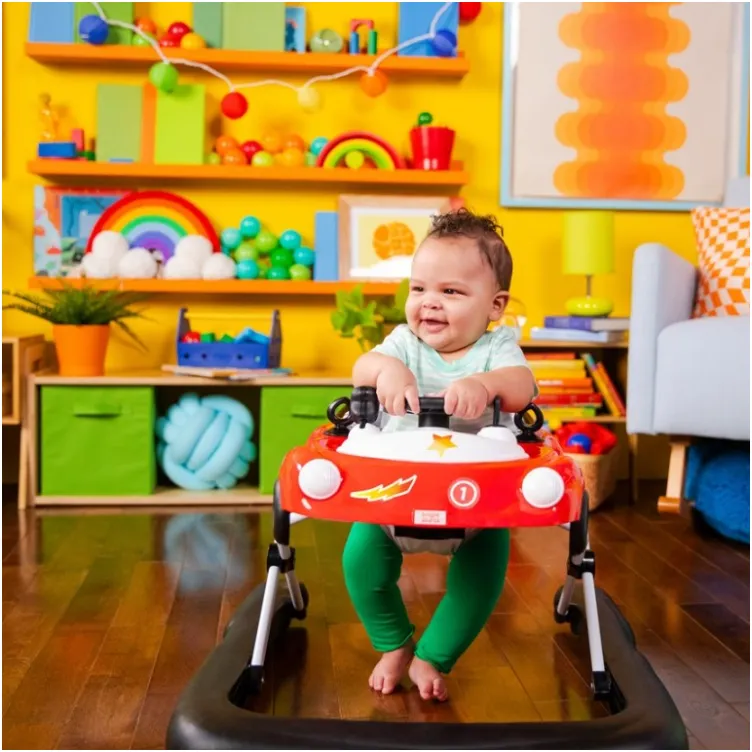 Bright Starts dubak za bebe Little Speedster