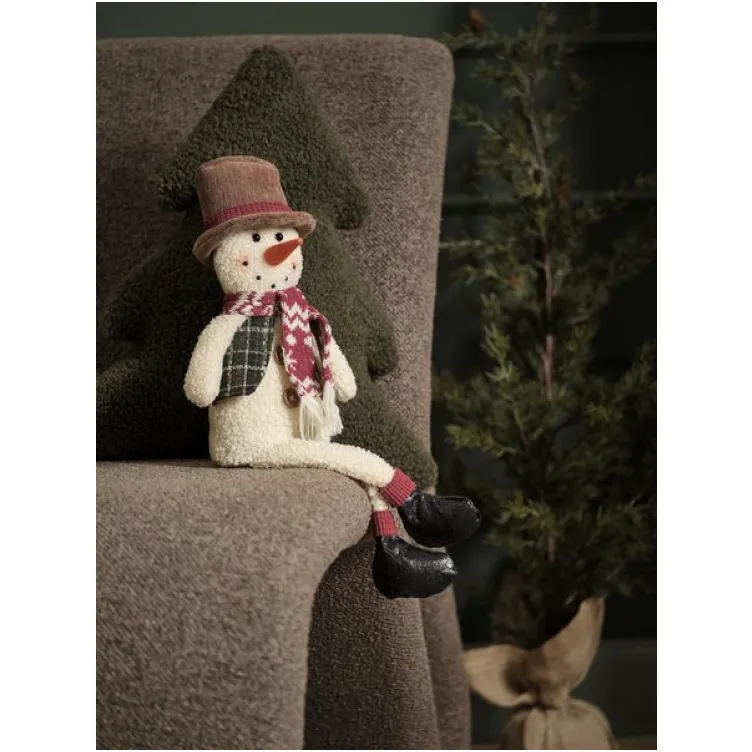 Sneško sa šeširom i šalom