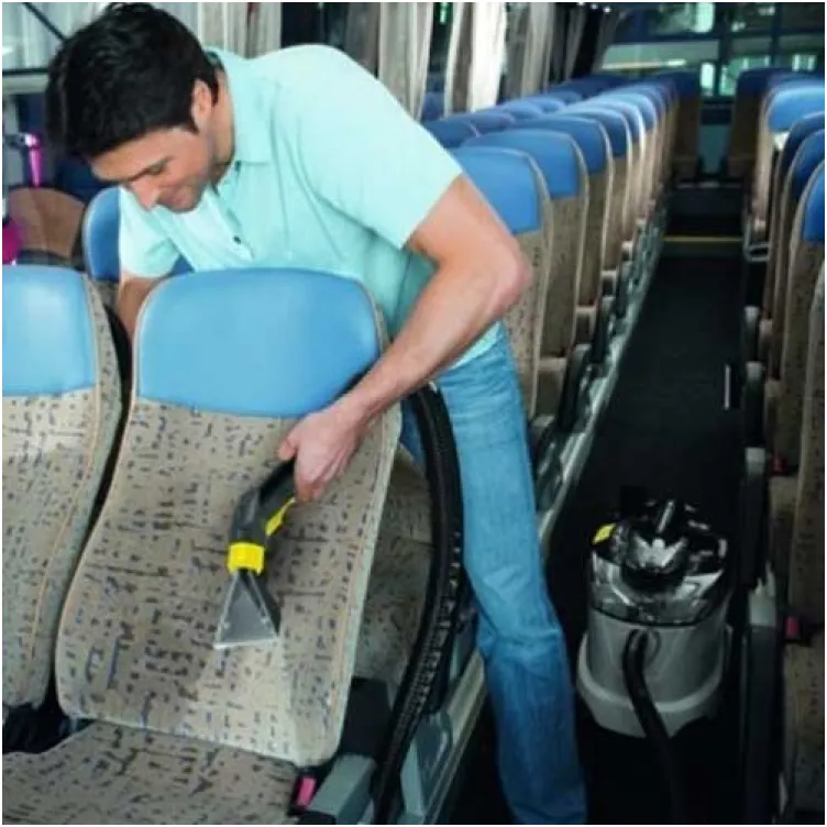 Usisivač za čišćenje tekstila Karcher Puzzi 8/1 C