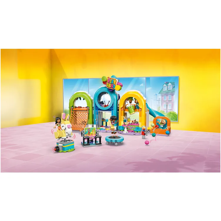 42686 Zabavno igralište na zatvorenom