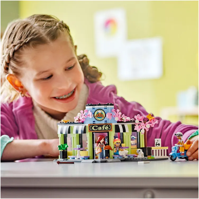 42618 Kafić Medenog Grada