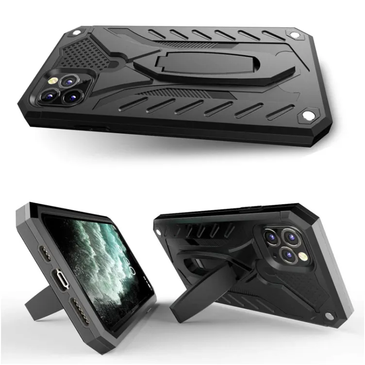 Maska Fight za iPhone 14 Plus crna.