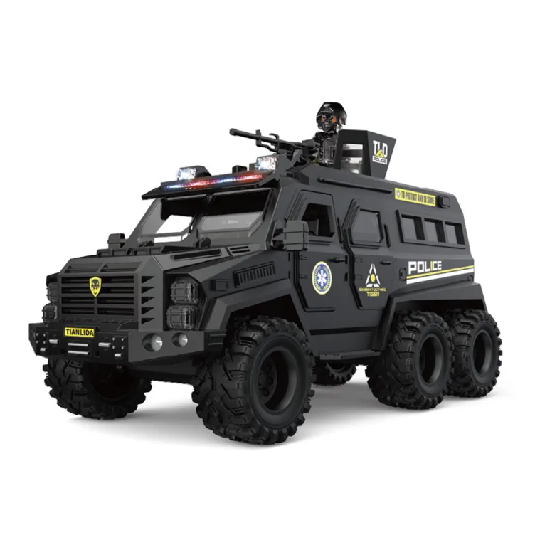 Vojno oklopno vozilo crno