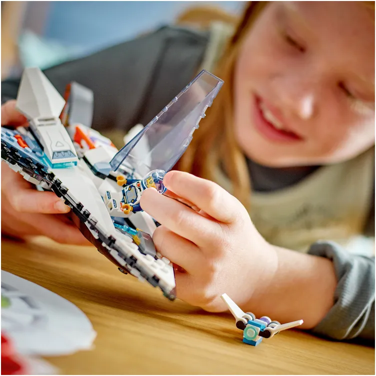 60430 Međuzvezdani svemirski brod