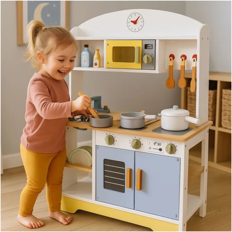 Dečija kuhinja – Rerna, mašina za pranje veša, mikrotalasna i 12 dodataka – ECOTOYS