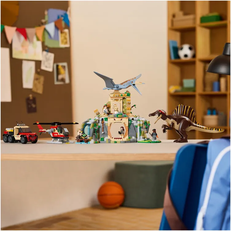 76976 Vazdušna misija sa spinosaurusom i kvecalkoatlusom