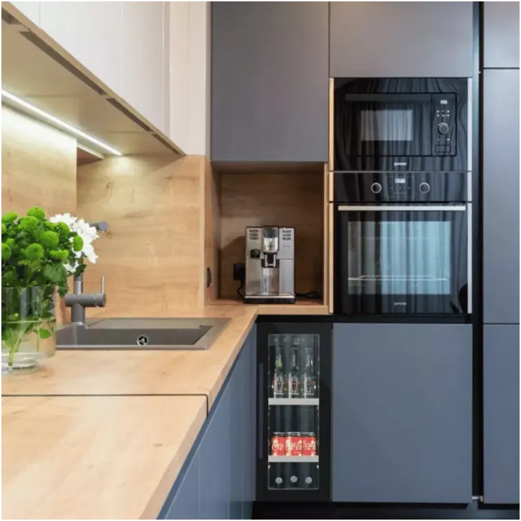 Frizider za pivo mQuvée BS40AB-700