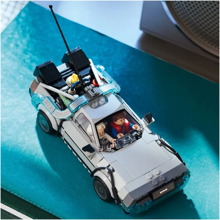 77256 Vremeplov iz Povratka u budućnost