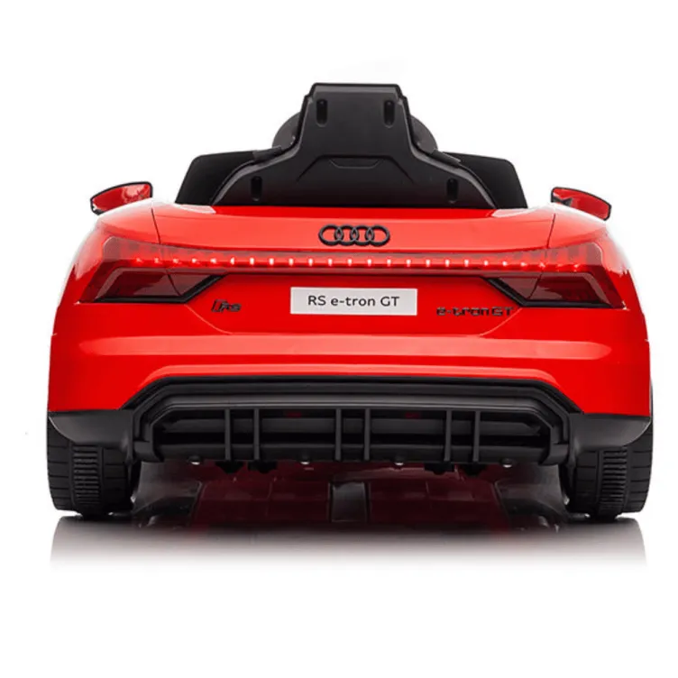 AUDI RS e-tron GT Crveni