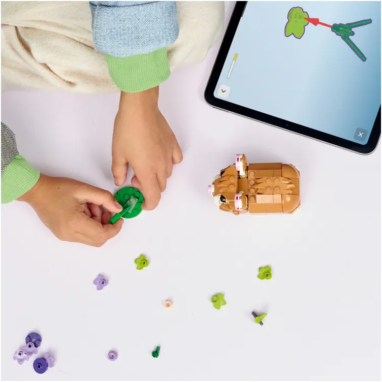 31376 Slatki hrčak sa cvetom