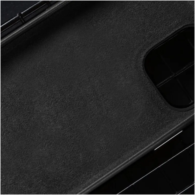 Maska Beautiful Shine Leather za iPhone 15 Plus crna