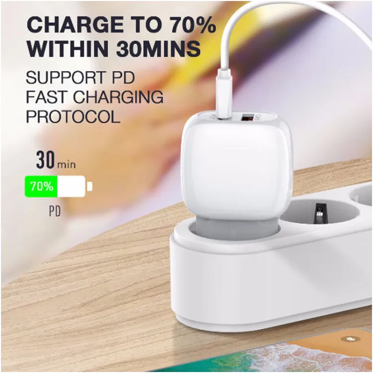 Kucni punjac LDNIO A2313C USB 3.0 FAST CHARGING 18W +  Lightning kabel beli