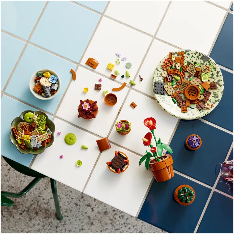 10329 Sićušne biljke