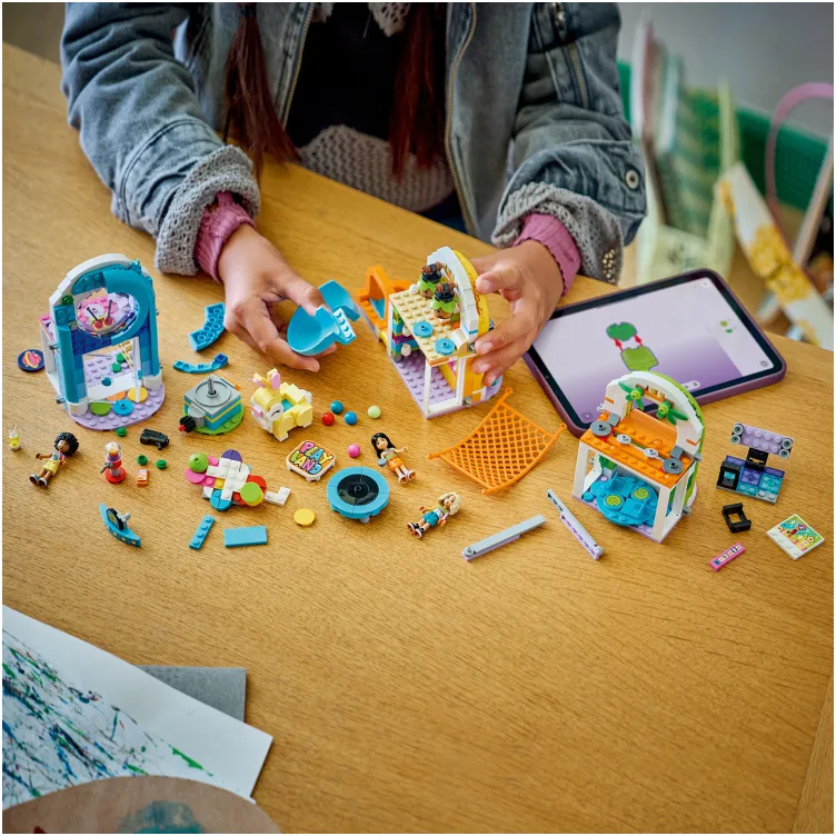 42686 Zabavno igralište na zatvorenom