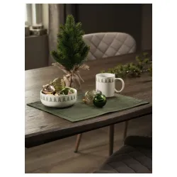 Keramička činija sa jelkama