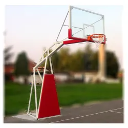 Košarkaška konstrukcija sa staklenom tablom