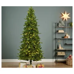 Novogodišnja jelka Killington sa lampicama 180cm Everlands 670217