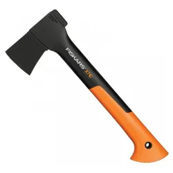 Sekira Fiskars XS X7