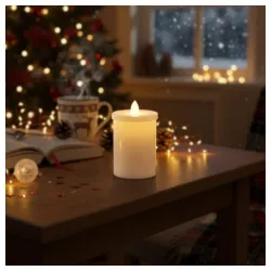 Ukrasna LED sveća sa efektom plamena