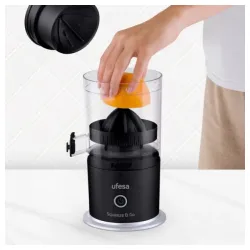 Cediljka za citruse Ufesa Squeeze&Go/punjivi/snaga 45W/crni