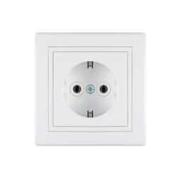 Dvopolna utičnica bez medjurama