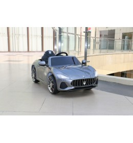 Auto na akumulator Maserati Gran Cabrio 2019 sivi sa mekim gumama i kožnim sedištem