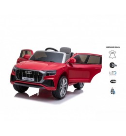 dečiji automobil na akumulator audi q8 crvena