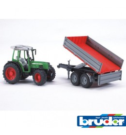 Traktor FENDT 209 S sa prikolicom Bruder